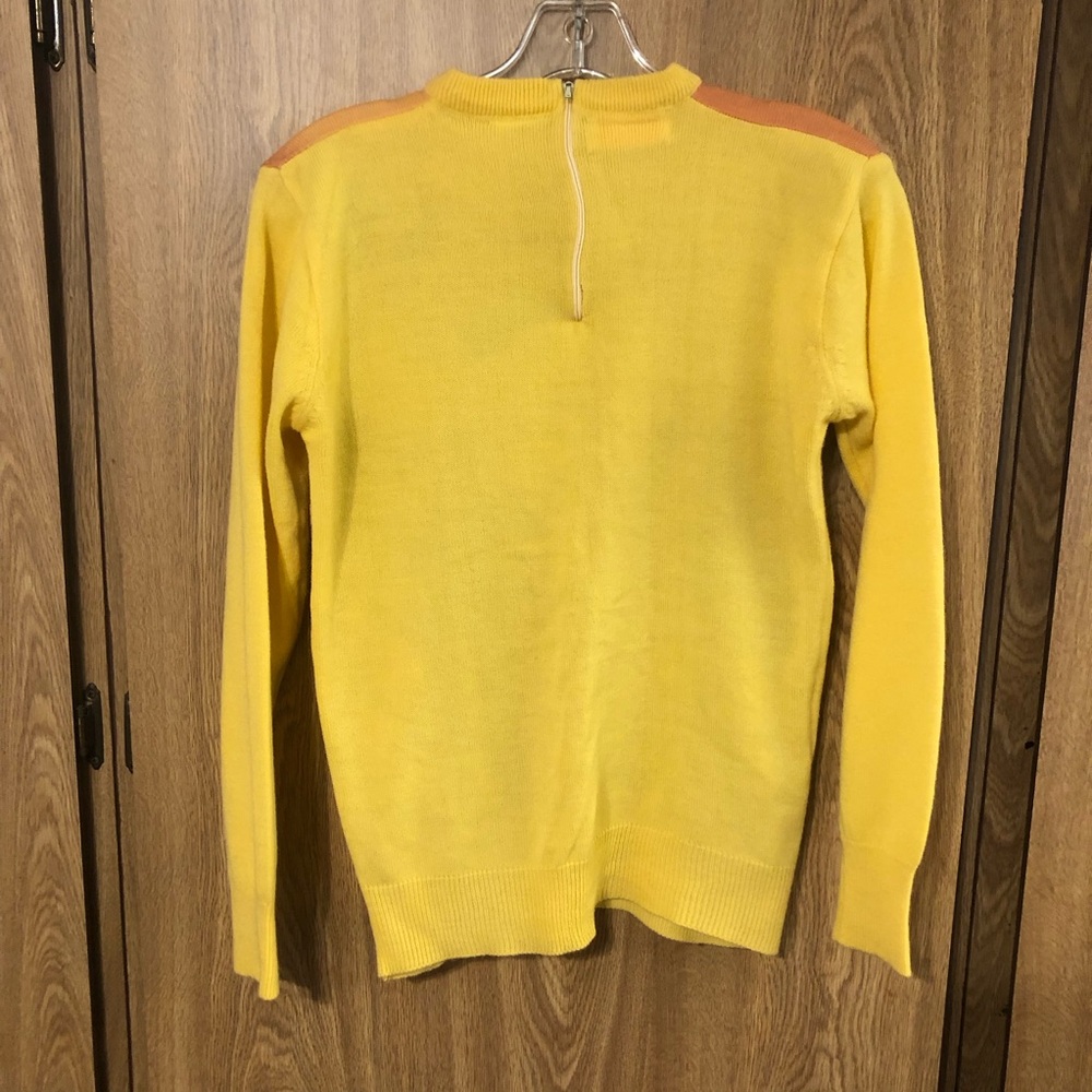 1970s Vintage Floral Yellow Sweater - Picture 3 of 6